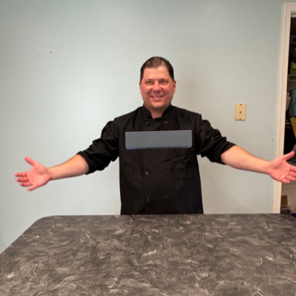 MartyUSCG825's profile picture. very skeptical, legally blind business owner from Baltimore. Stop asking me for WhatsApp. If you wanna talk to me, you can contact me through here!