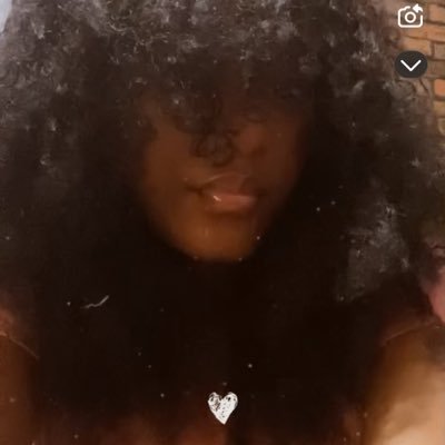 _lammiee_'s profile picture. Civil Eng. || Crochet artist 🧶 || I write (@yapwlammie.substack.com)