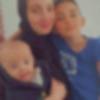 A mother trying to save her kids.
من غزة
بعيش أسوأ أيام حياتي وحسبي الله ونعم الوكيل