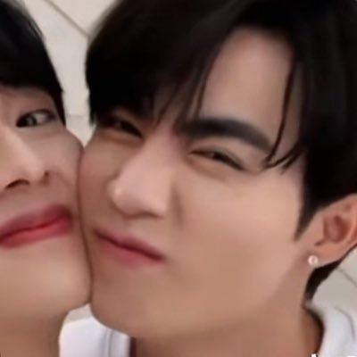 _Kimmhwa's profile picture. @weareoneEXO ⌒♡*:･@layzhang ⋆.𐙚 ̊ @CwrNew —ᴍʏ ʙᴀʙʏ ʙᴀᴇᴋʜʏᴜɴᴇᴇ + หม่ามี๊พึกพึก 𐔌՞. .՞𐦯 ♡︎