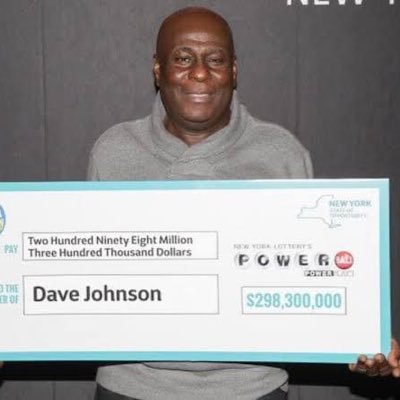 Davejohnson2322's profile picture. Am Dave Johnson winner of $298.3 M from powerball lotter. I’ve been gifting the lucky ones $30k in cash/checks quietly, you can be next ❤️ 💸❤️