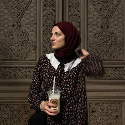 lubeyna_'s profile picture. herşye raamen gülün
