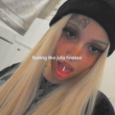 cl_showfps's profile picture. Зевание во время разговора
👃_________