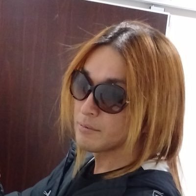 45歳。身長167.6cm 体重83kg 古武術家 剣道五段 空手四段 柔道初段100m走11秒32 垂直跳び102cm 立ち幅跳び334cm