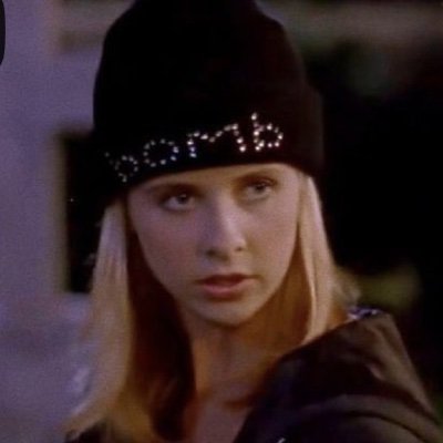 bufffysmmers's profile picture. is everyone here very stoned?