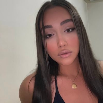 hernameisleman's profile picture. 🛍️🪩🎀🧖🏽‍♀️📖💅🏼