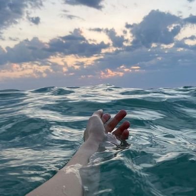 Hildanikoe's profile picture. Unutma ki dünya fani veren Allah alır canı!