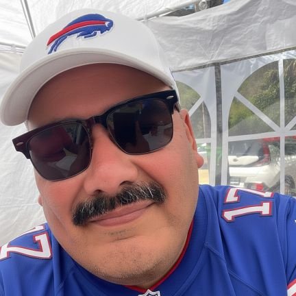 DannyxoloTj's profile picture. Billie Eilish💚