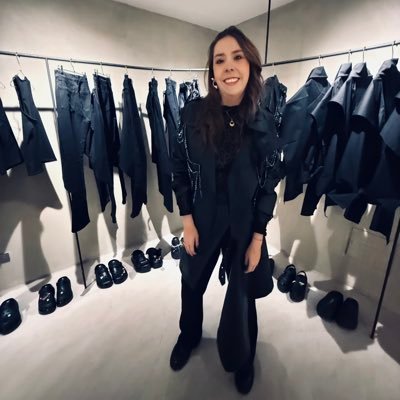 JuanitaCalderon's profile picture. IG: https://t.co/nrtHhhPqmz