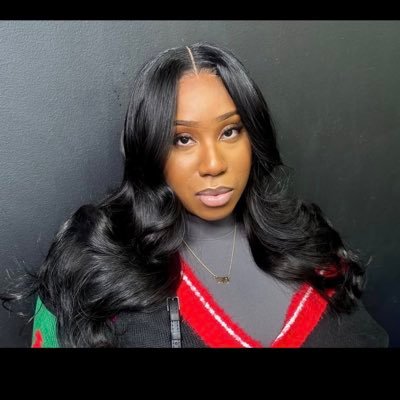 ItssMonnaaaa's profile picture. https://t.co/2azJTHu335 ✨A wig master & hair stylist to slay your locks