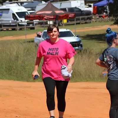 MysticallyMello's profile picture. moto mom, LMT, track side vendor. 
link for Als fundraiser to get an 85: 
https://t.co/P8n41O6fT0