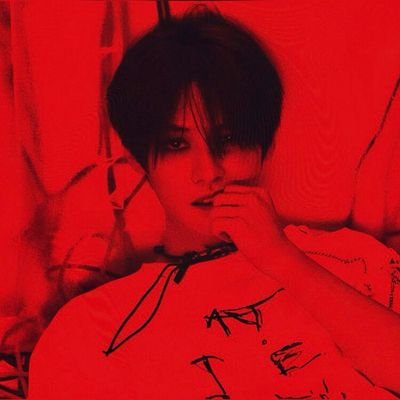 _s_t_a_r__h's profile picture. •Cigarettes out the window
-You mind if I smoke?