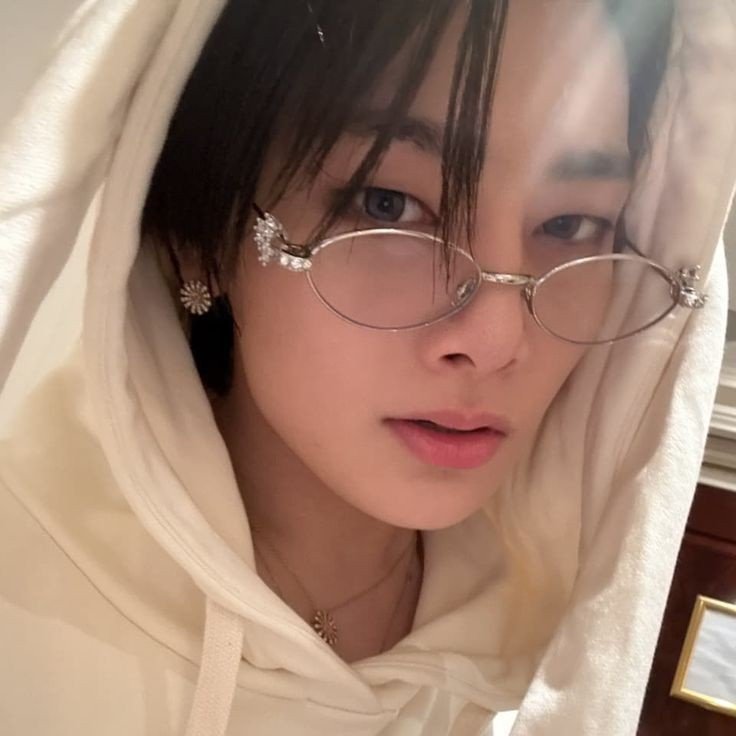 ninfanebula's profile picture. ͏ ͏     Ethereal   https://t.co/wMrBG0rSIb ✧ॱ़۫   ❀