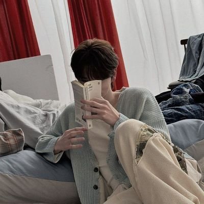 dreamysoul07's profile picture. Life is too short, make it sweet.. then just look at me