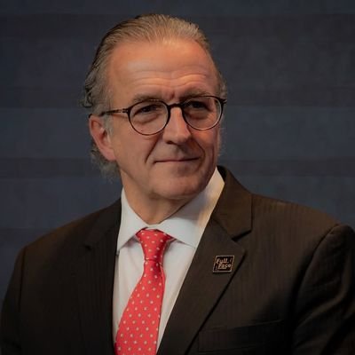 Alejandror14194's profile picture. 