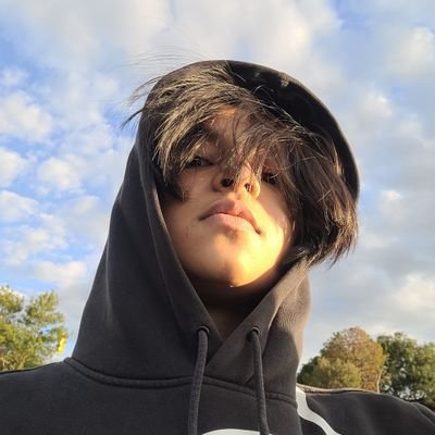 BhumiLad18's profile picture. Computer science💻
Passionate about space 🚀