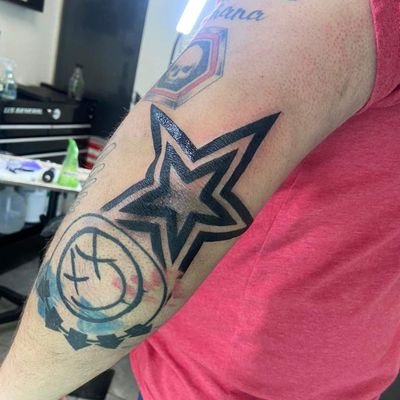 LegendaryThor's profile picture. They call me Thor cause I like it. Only affiliate  with people I like