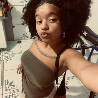 emilyzinhdugrau's profile picture. Malandragem boa é malandragem de mulher!👺