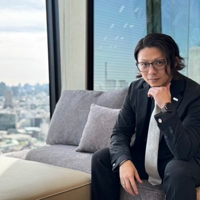 hiroyuki_right's profile picture. 「自分を“言語化”できる人が人生を豊かにできる」 ⚡ 言語化×キャリア形成コーチ 🔥元パーソナルトレーナー 📖脳科学/心理学/認知科学/解剖学/運動生理学/栄養学 🤝仕事も人生も豊かにしたい人とつながりたい🌎 『Love the life you live, Live the life you love.』🫶