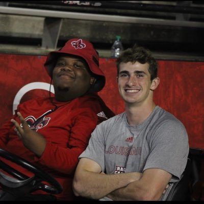 BergeronReed_'s profile picture. Recruiting | @RaginCajunsFB