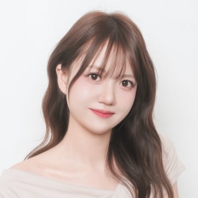 mio__design's profile picture. ＼グラフィックデザイナー歴10年目・2,000件以上の制作実績／ 大手印刷業界でのグラフィック×Web×ディレクションの経験から最適なご提案をします｜紙・バナー・LP対応｜業務委託5社｜国内外にてアワード受賞歴あり🏅｜ バナーコンペ最優秀賞🏅｜ 10月🔺11月⭕️
