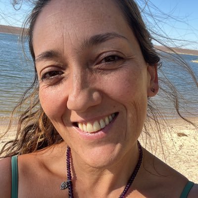 linislunatica's profile picture. 