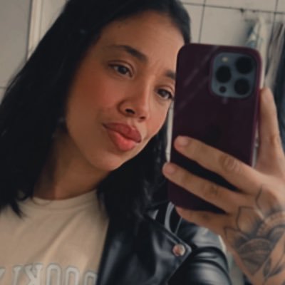 _ealua's profile picture. 📍SP | Deus sabe o que tira, Deus sabe o que traz ! ✨