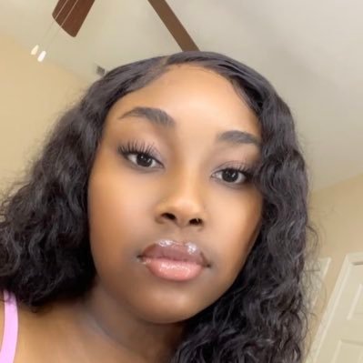 Princesssmayee's profile picture. Married💍🩷••Dog Momma of 4🐾🩷