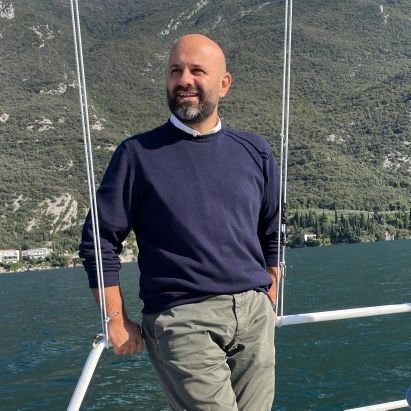 DLV_84's profile picture. “Nella vita ordinaria noi raramente ci rendiamo conto che riceviamo molto di più di ciò che diamo, e che è solo con la gratitudine che la vita si arricchisce.”