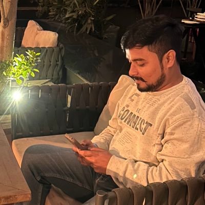 shiv_hst's profile picture. 