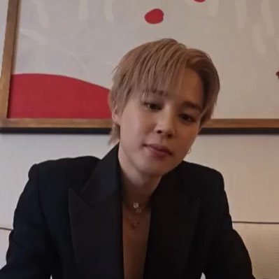 jimins_mochi_x's profile picture. ✨𝒷𝑒𝓈𝓉 𝓂𝑜𝓂𝑒𝓃𝓉 𝒾𝓈 𝓎𝑒𝓉 𝓉𝑜 𝒸𝑜𝓂𝑒✨