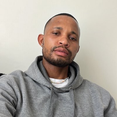 Lesegx_Pilane's profile picture. iputthesocietyonmyback