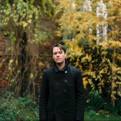 manicdepressean's profile picture. ✍️ Writer of Play It Again, Will You?
🎧 Essays on music and memory
💌 New piece: The Velvet Underground's 'Rock & Roll' ⬇️