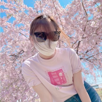 annetwothree_'s profile picture. literally just a girl obsessed with reality and/or survival shows, documentaries, mbti, dogs, flowers, and dark mocha chip frappucino