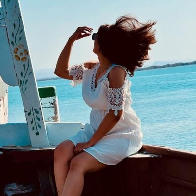 Ayla_Noran's profile picture. 🌊 I am a Turkish girl, I love traveling and painting on the sea.