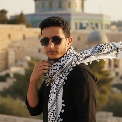 مهـما تعٍاظًم الُِطُغاة لُِن يسلُِبَوُا منّا الُِأملُِ
لان الُِيأسُ مقٌبَرٍة الُِحٍياة وُالُِتفُاؤلُِ من حٍسنِ_الُِعٍملُِ...🌸