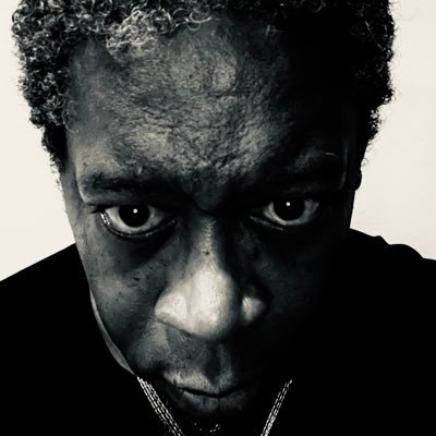 SimplyTaajo's profile picture. 