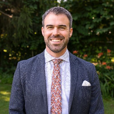 aswerkgkoJoeey's profile picture. Senior Wealth Management Professional | Julius Baer | Passionate About People, Books & the Great Outdoors