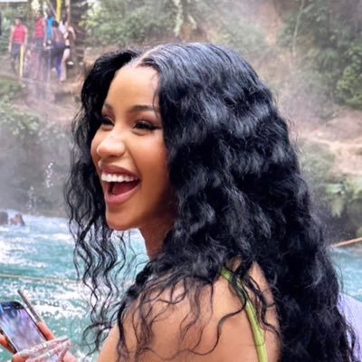 4Belcalis's profile picture. relax your pussys