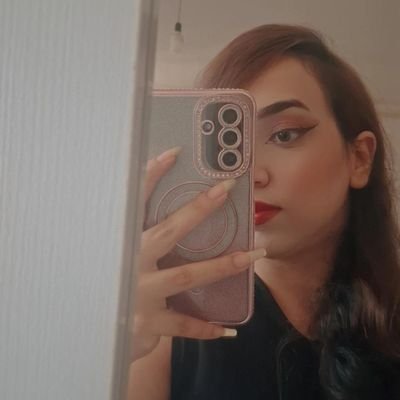 Anahitam__'s profile picture. هرچه پیش آید خوش آید...🤍
شدیدا درون‌گرا.

فالو =فالو