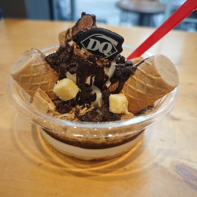 TTTTXXXXD's profile picture. 身高181cm,体重75kg,mbti是entp，刚开始玩x，性取向是异性