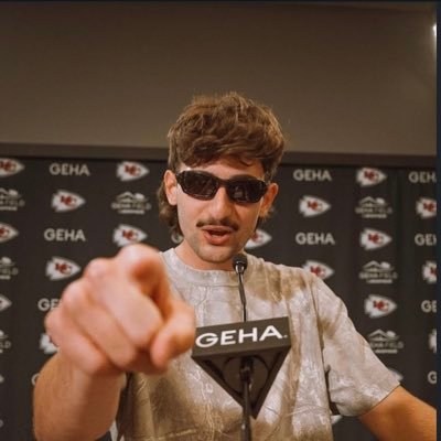 lillie1862's profile picture. What the hell is even that🪱