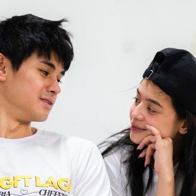 Eyleen08's profile picture. 💛💛💛