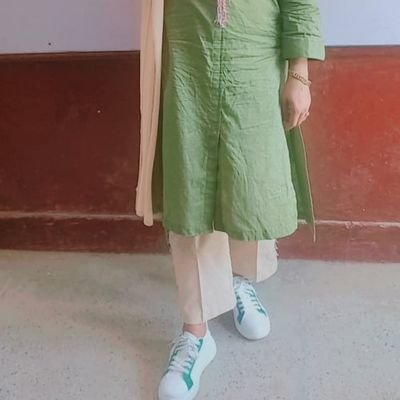 FatiMaAwan_14's profile picture. #NationBuilder
#PakistaniByBlood
#Mathematician
#ProudDaughter😊