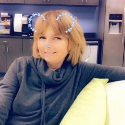 Lujan2407u's profile picture. 