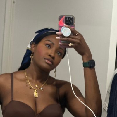 ___raee__'s profile picture. Boo bitch 👻