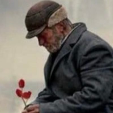 lmmbtrh136892's profile picture. مازلت ازرع في الارض البور علها تنبت ذات يوم
