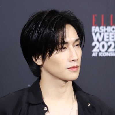 7B2772's profile picture. 