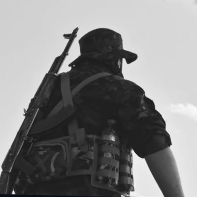 HushangKhan's profile picture. جاییکه مرد باشد زُلف نامرد پریشان است✋🏻