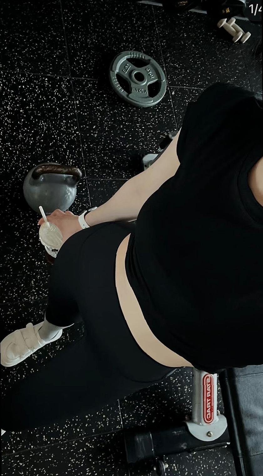 chikachika10131's profile picture. convincing pancakes to do my homework (づ｡◕‿‿◕｡)づ ✧･ﾟ:*